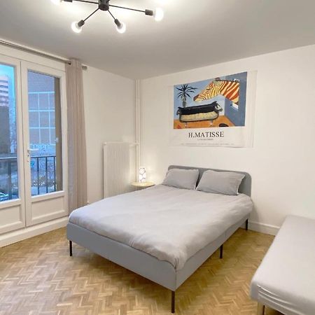 Paris: Agreable Chambre D'Un Grand Artiste Apartamento Exterior foto