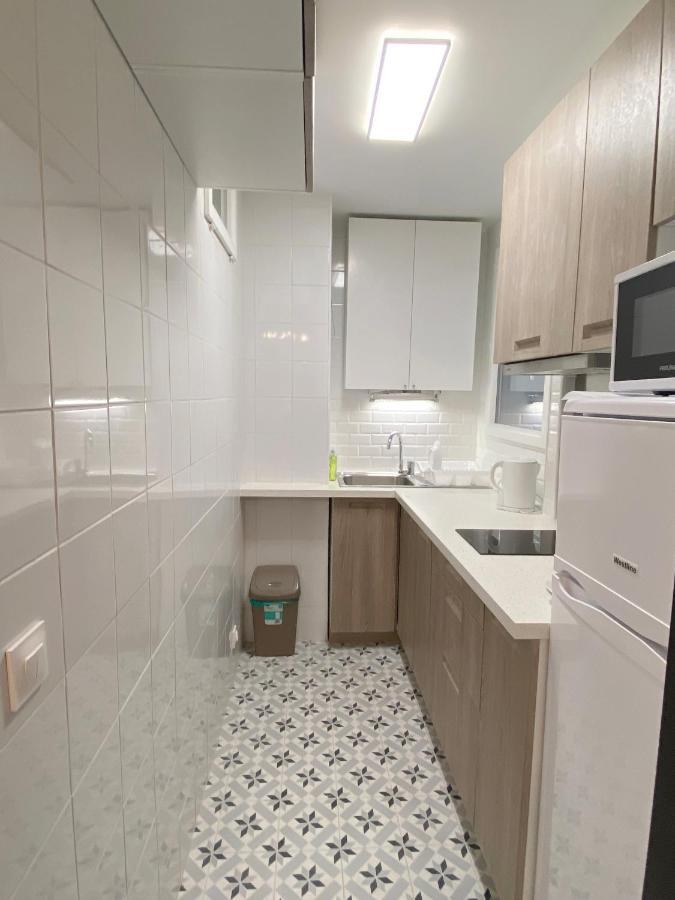 Paris: Agreable Chambre D'Un Grand Artiste Apartamento Exterior foto